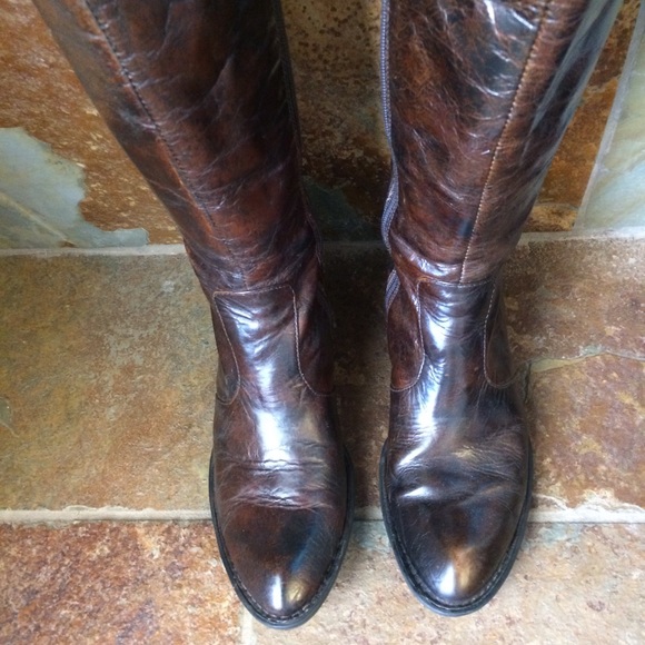 Born Crown Dark Brown Distressed Leather Boots - Picture 3 of 8